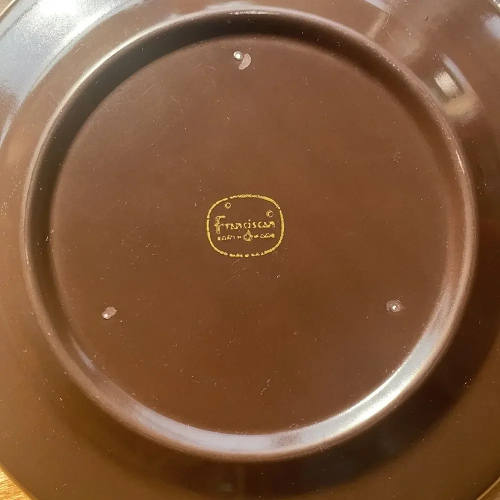 Vintage Franciscan brown and green scroll Earthenware dinner plates